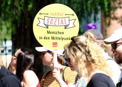 Tag Der Arbeit Etwa 350 Menschen Bei Demo In Jena 04